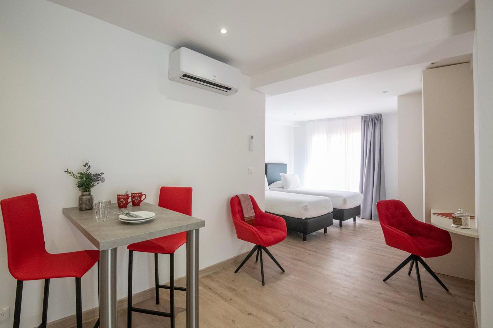 Appartements French Riviera Confidential Centre Ville Juan Les Pins Proche Des Plages الغرفة الصورة