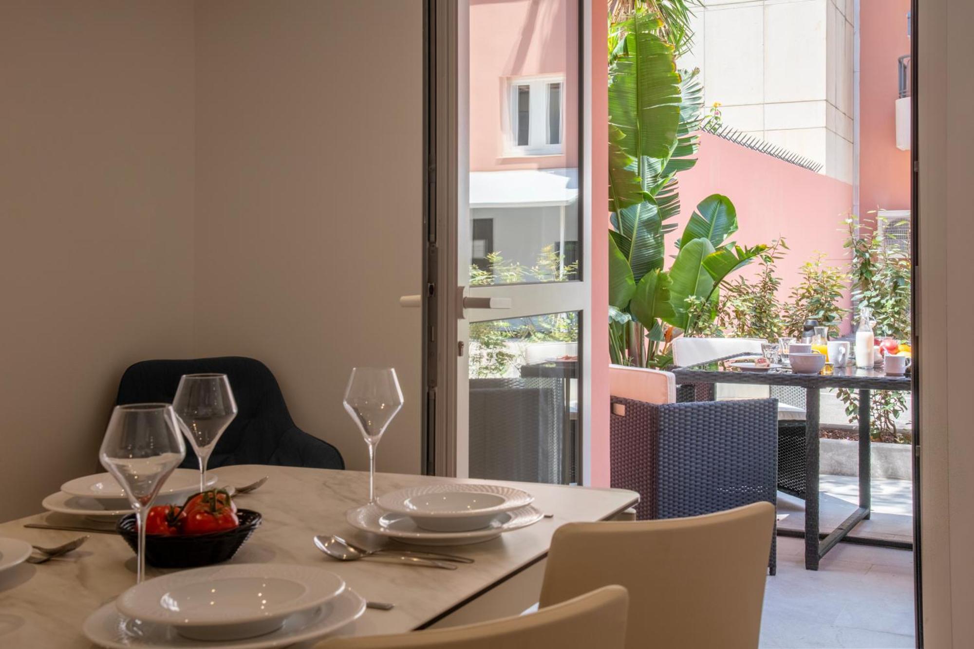Appartements French Riviera Confidential Centre Ville Juan Les Pins Proche Des Plages الغرفة الصورة
