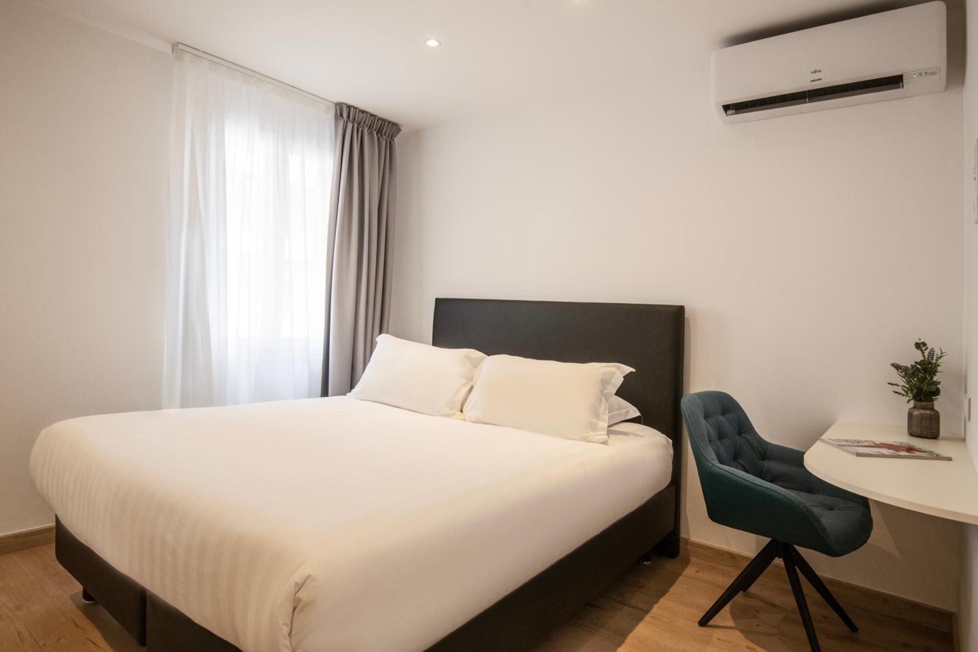 Appartements French Riviera Confidential Centre Ville Juan Les Pins Proche Des Plages الغرفة الصورة